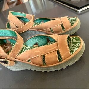 Adorable Ankle Strap FLY LONDON sandals VGC 37/7